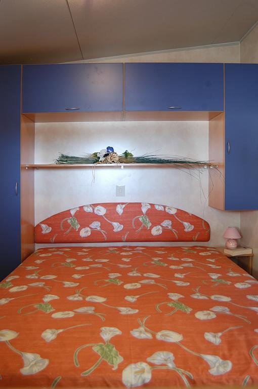 Acquaviva Village Camping 费拉约港 客房 照片