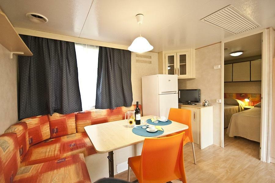 Acquaviva Village Camping 费拉约港 外观 照片