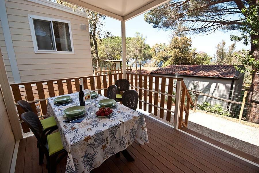 Acquaviva Village Camping 费拉约港 外观 照片