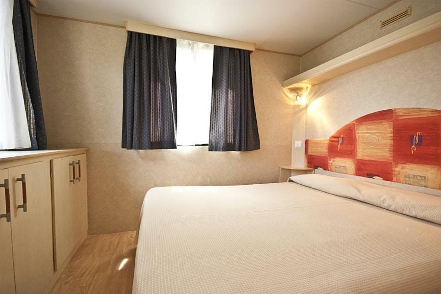 Acquaviva Village Camping 费拉约港 外观 照片