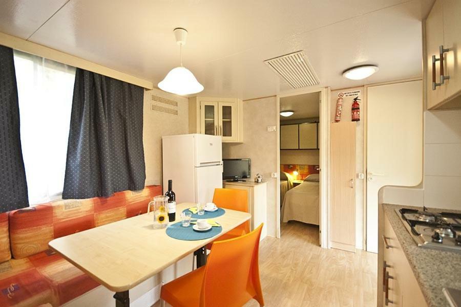 Acquaviva Village Camping 费拉约港 外观 照片